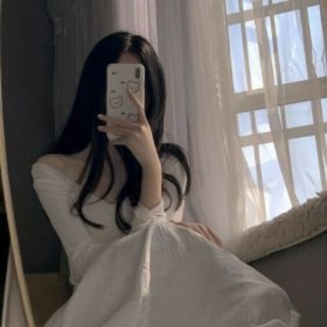 Avatar ảnh girl che mặt lạnh lùng