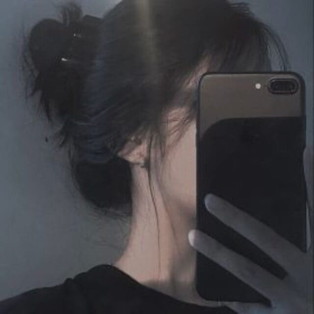 Avatar ảnh girl che mặt lạnh lùng