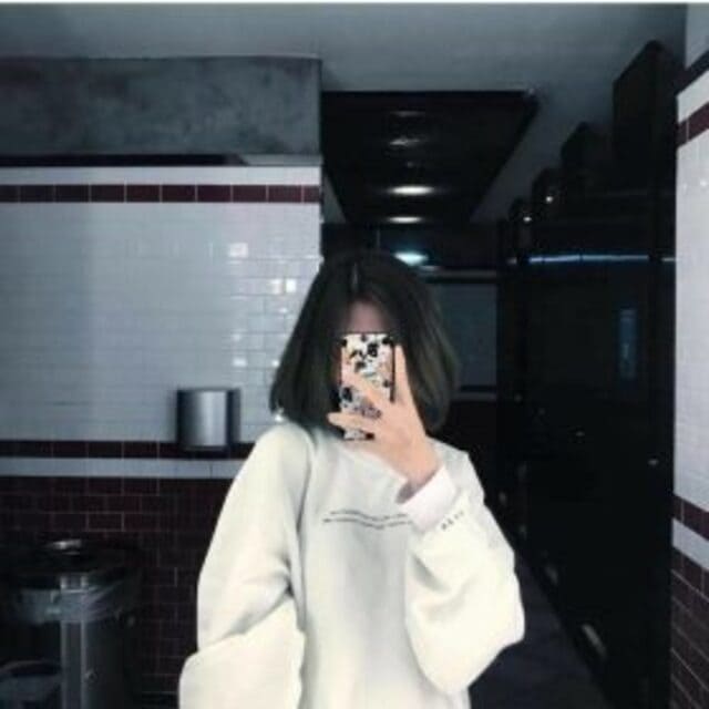 Avatar ảnh girl che mặt lạnh lùng