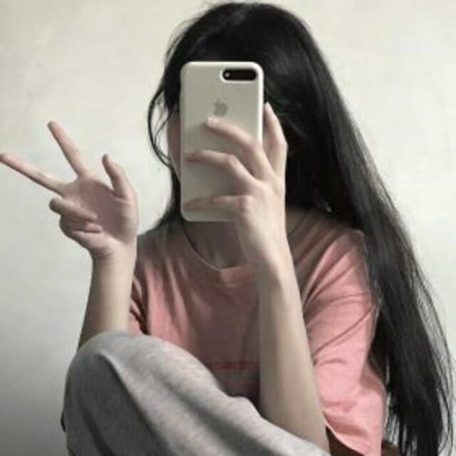 Avatar ảnh girl che mặt lạnh lùng