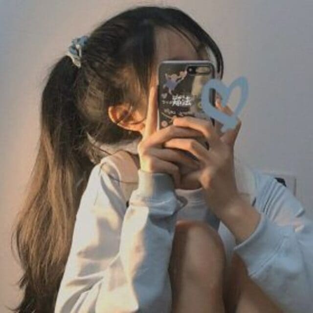 Avatar ảnh girl che mặt lạnh lùng