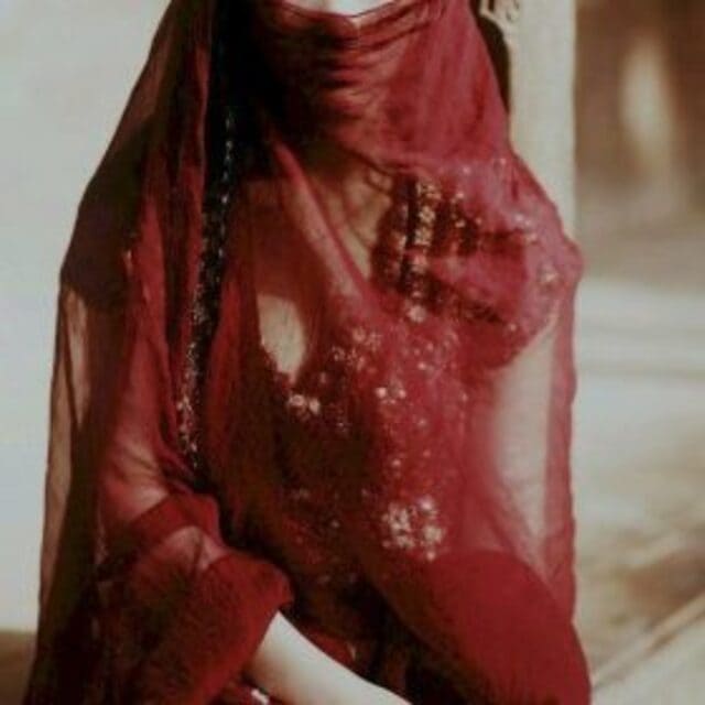Avatar ảnh girl che mặt lạnh lùng