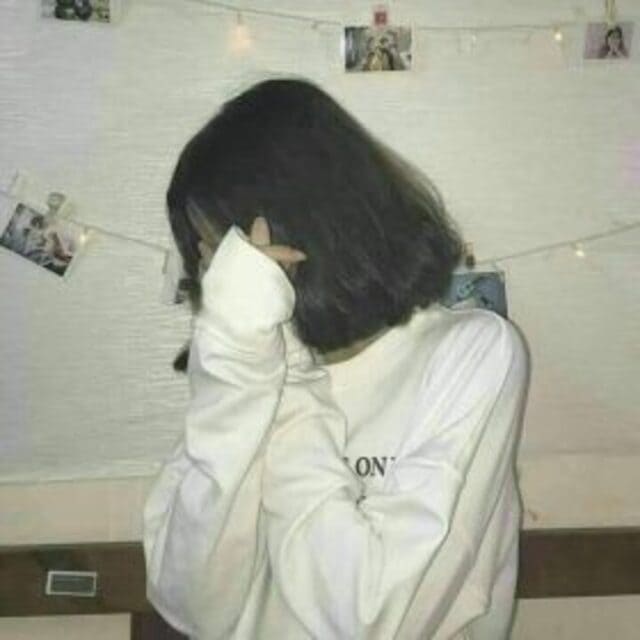 Avatar ảnh girl che mặt lạnh lùng