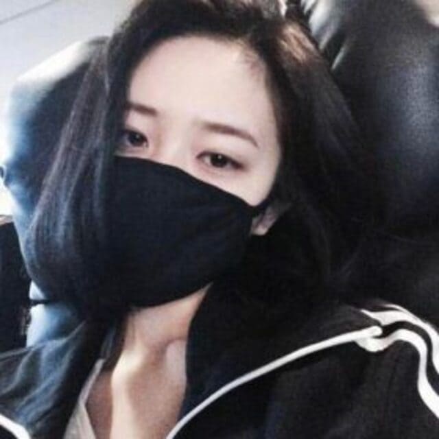 Avatar ảnh girl che mặt lạnh lùng