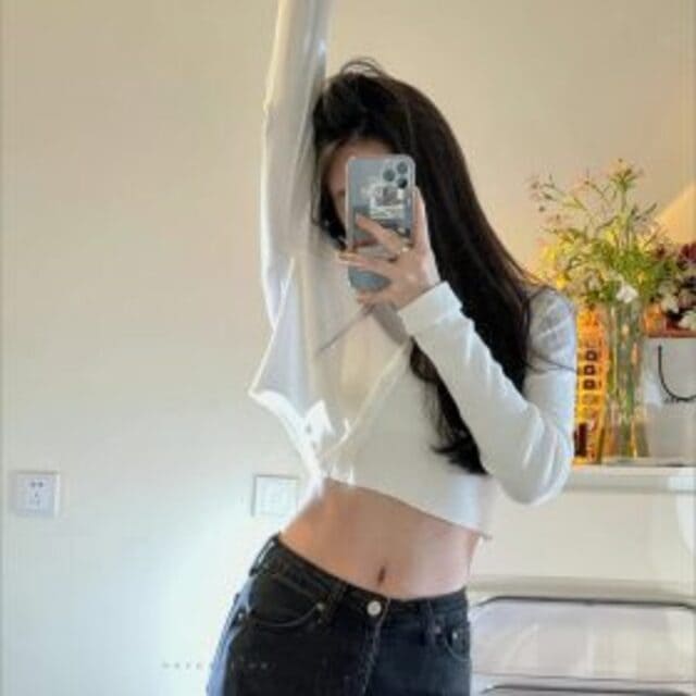 Avatar ảnh girl che mặt lạnh lùng