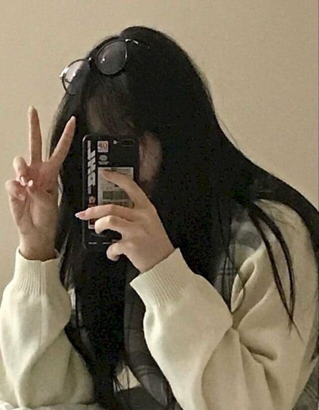 Avatar ảnh girl che mặt lạnh lùng