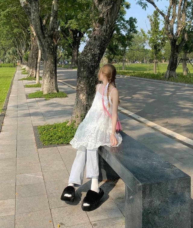 Avatar ảnh girl che mặt lạnh lùng