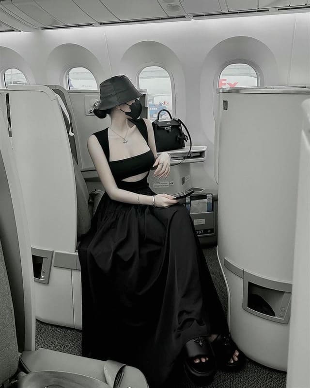 Avatar ảnh girl che mặt lạnh lùng