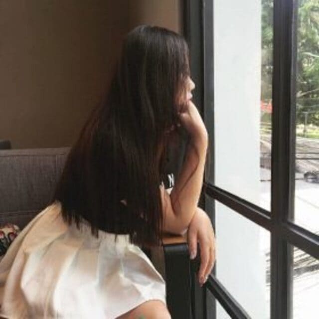Avatar ảnh girl che mặt lạnh lùng