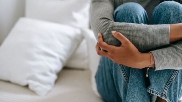 hình ảnh buồn cô đơn một mình